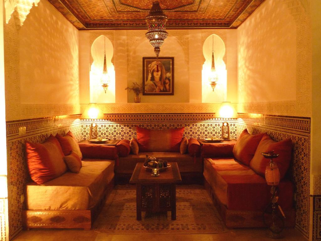 Riad Viva Marrakesh Esterno foto A Moroccan living room