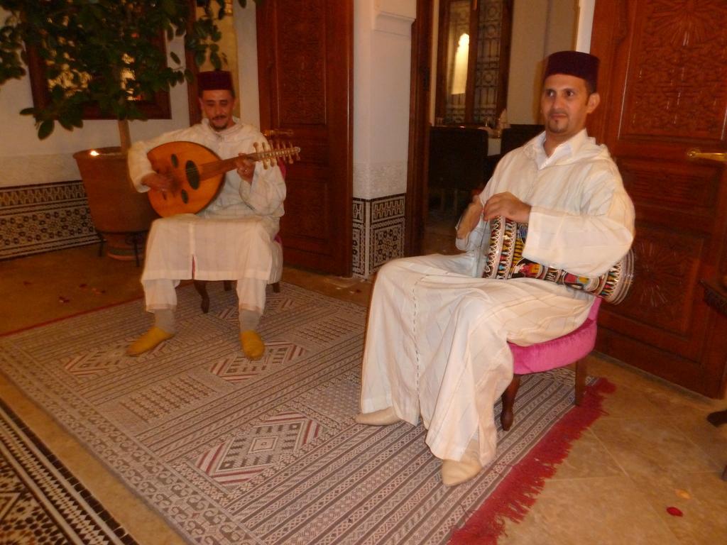 Riad Viva Marrakesh Esterno foto Gnaou musicians in Marrakech